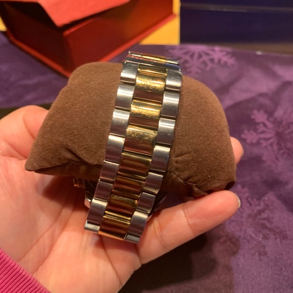 Michaelkors two tone - Picture 4 of 5